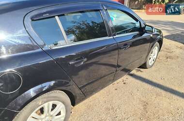 Хэтчбек Opel Astra 2008 в 
