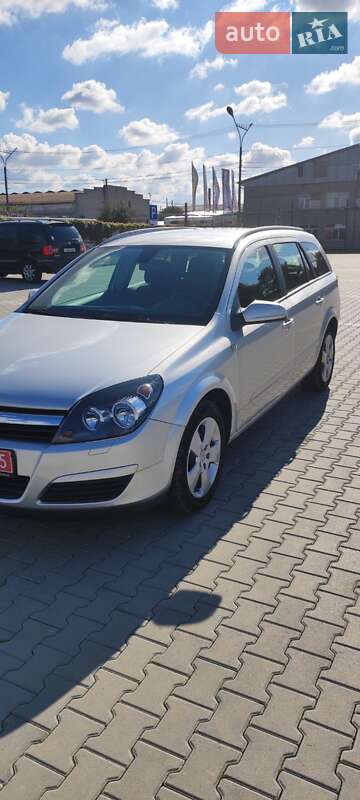 Универсал Opel Astra 2005 в Нововолынске фото Универсал Opel Astra 2005 в Нововолынске