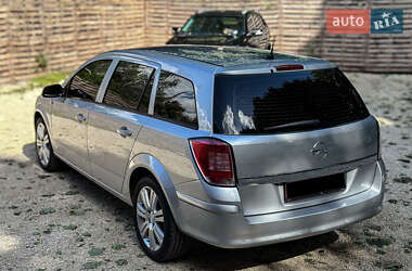 Универсал Opel Astra 2009 в 
