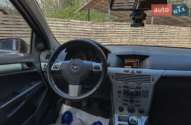 Универсал Opel Astra 2009 в 