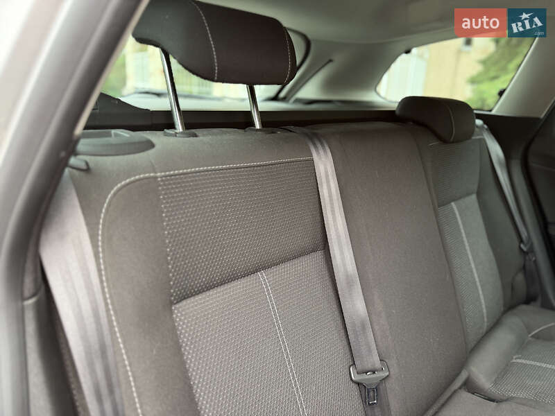 Универсал Opel Astra 2014 в Тернополе