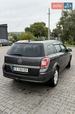 Универсал Opel Astra 2010 в 