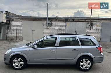 Универсал Opel Astra 2008 в 