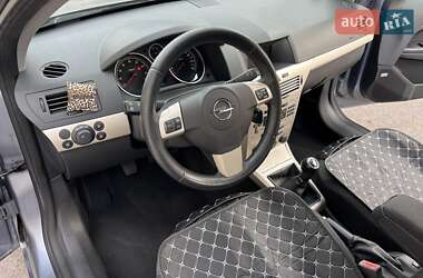 Универсал Opel Astra 2008 в 