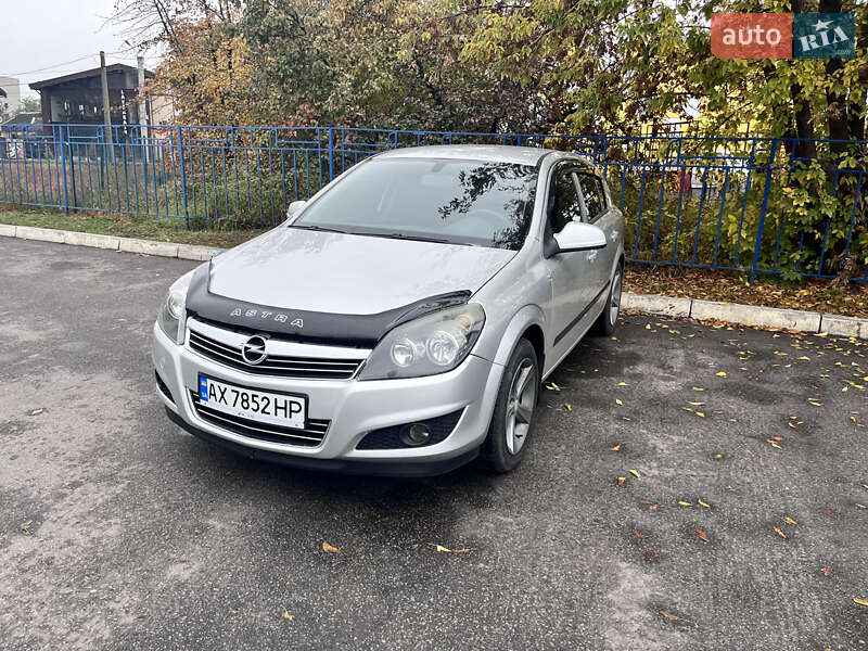 Хетчбек Opel Astra 2012 в Харкові фото 3 Хетчбек Opel Astra 2012 в Харкові