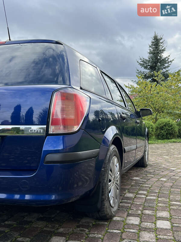 Универсал Opel Astra 2006 в Городенке