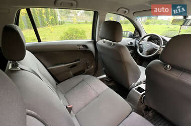 Универсал Opel Astra 2006 в 