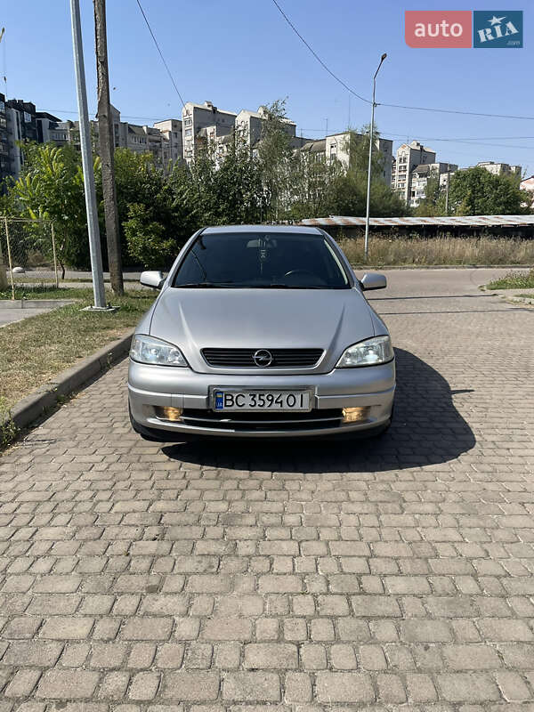 Седан Opel Astra 2000 в Шептицькому