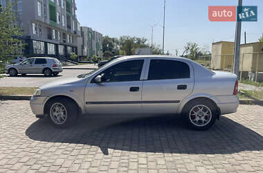 Седан Opel Astra 2000 в 
