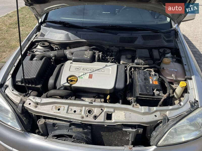 Седан Opel Astra 2000 в Шептицькому