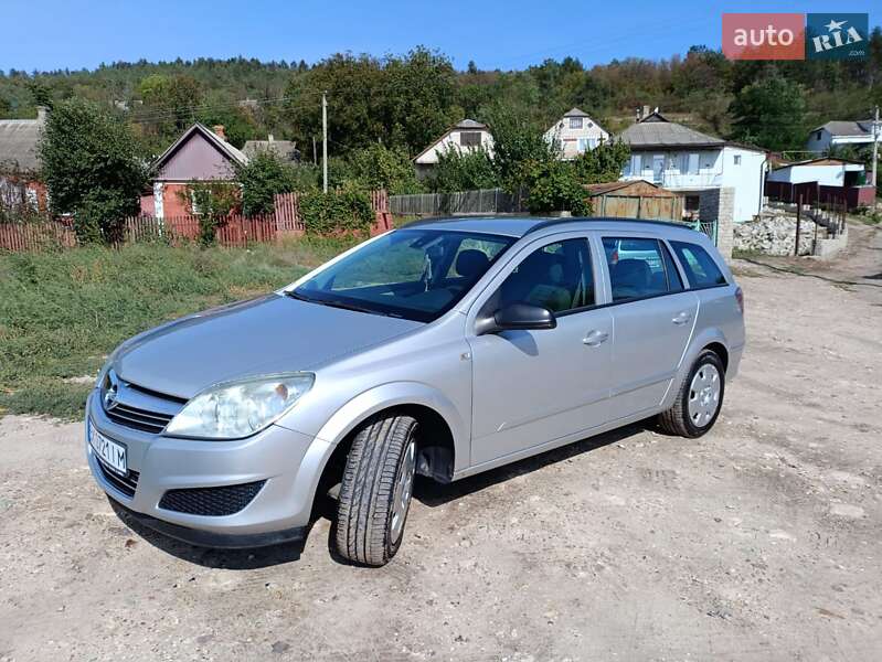 Универсал Opel Astra 2008 в Могилев-Подольске фото Универсал Opel Astra 2008 в Могилев-Подольске