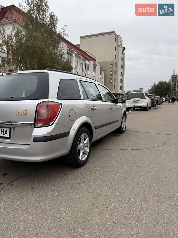 Универсал Opel Astra 2004 в Николаеве фото 17 Универсал Opel Astra 2004 в Николаеве