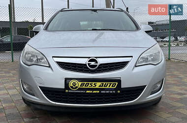 Универсал Opel Astra 2011 в 
