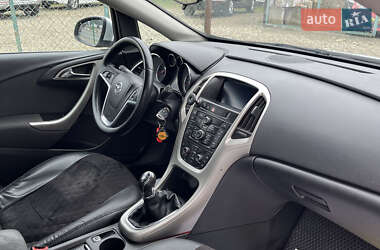 Универсал Opel Astra 2011 в 