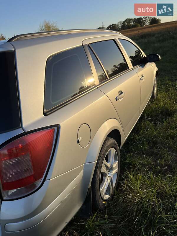Універсал Opel Astra 2009 в Звягелі фото 5 Універсал Opel Astra 2009 в Звягелі