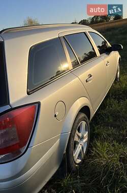 Универсал Opel Astra 2009 в 