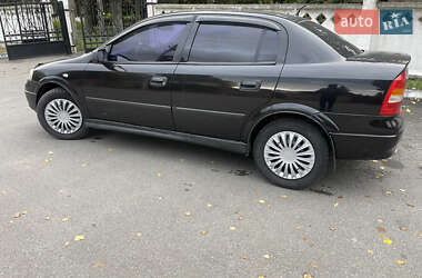 Седан Opel Astra 2007 в 