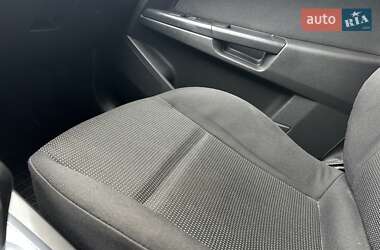 Хэтчбек Opel Astra 2006 в 