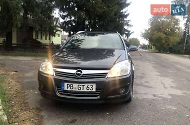 Універсал Opel Astra 2010 в Христинівці