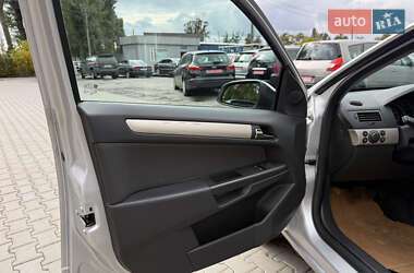 Универсал Opel Astra 2007 в 