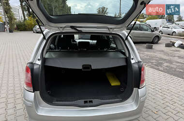 Универсал Opel Astra 2007 в 