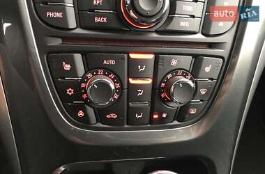Хэтчбек Opel Astra 2014 в 