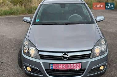 Универсал Opel Astra 2005 в 