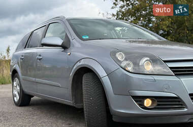 Универсал Opel Astra 2005 в 