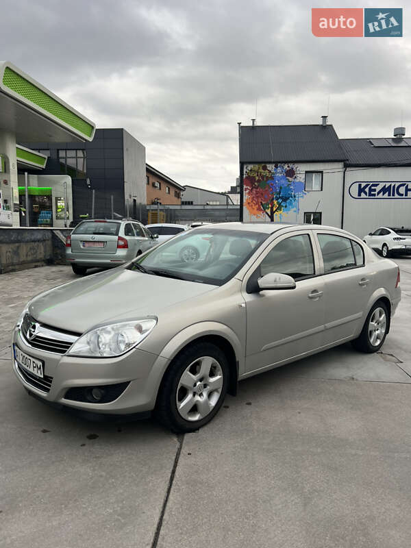 Opel Astra 2008