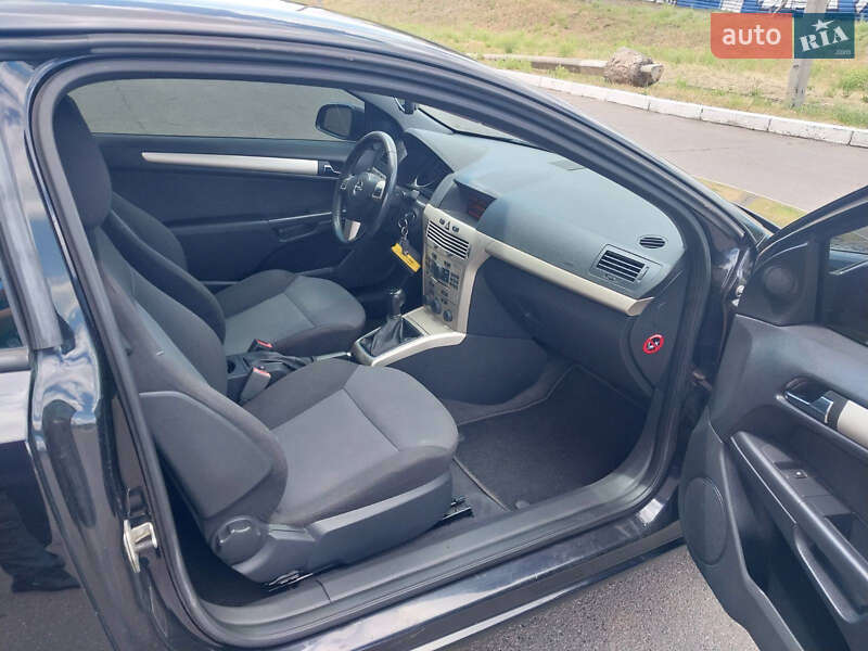 Хэтчбек Opel Astra 2008 в Кривом Роге