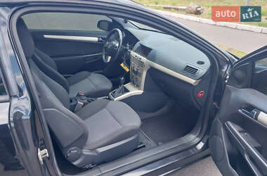 Хэтчбек Opel Astra 2008 в 