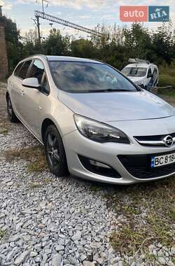 Универсал Opel Astra 2013 в Львове