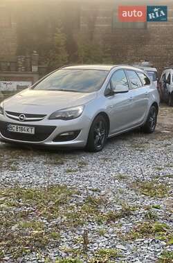 Универсал Opel Astra 2013 в 