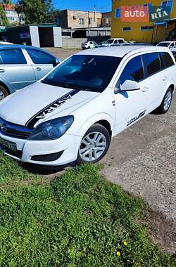 Универсал Opel Astra 2010 в 