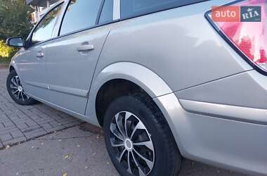 Универсал Opel Astra 2005 в  фото 9 Универсал Opel Astra 2005 в