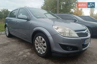 Хэтчбек Opel Astra 2007 в Пирятине