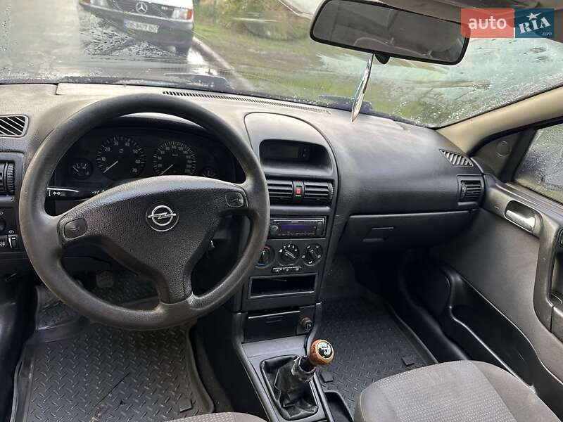 Седан Opel Astra 2008 в Баштанке