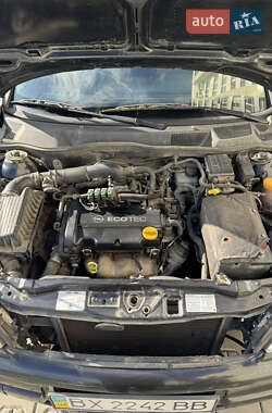 Седан Opel Astra 2006 в 