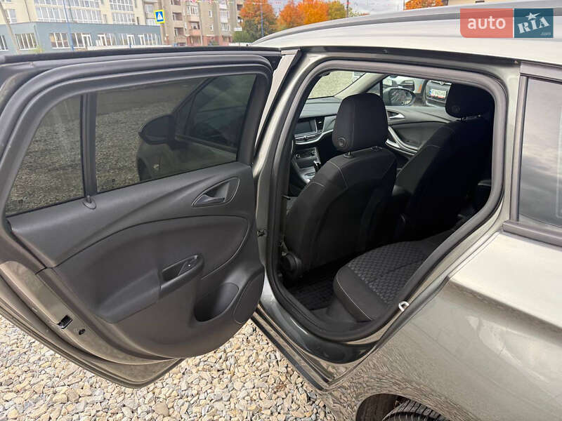 Универсал Opel Astra 2017 в Коломые