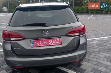 Универсал Opel Astra 2017 в 