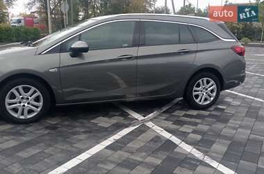 Универсал Opel Astra 2017 в 