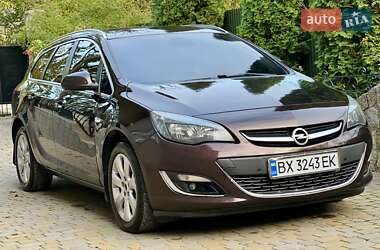 Универсал Opel Astra 2013 в 