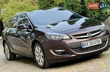 Универсал Opel Astra 2013 в 
