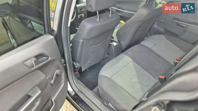 Универсал Opel Astra 2006 в Днепре фото 2 Универсал Opel Astra 2006 в Днепре