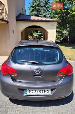 Хетчбек Opel Astra 2011 в Дрогобичі