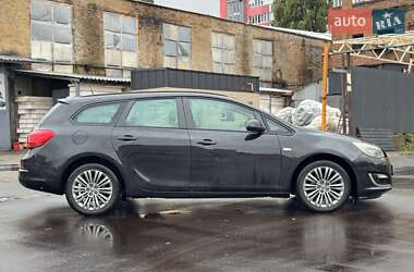 Универсал Opel Astra 2013 в 