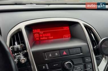 Универсал Opel Astra 2013 в 