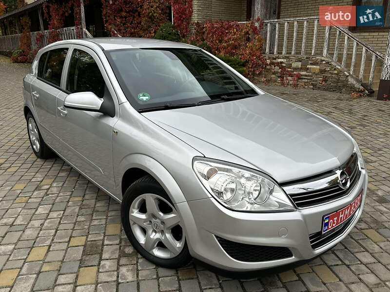 Хэтчбек Opel Astra 2008 в Харькове