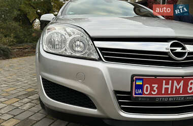 Хетчбек Opel Astra 2008 в 