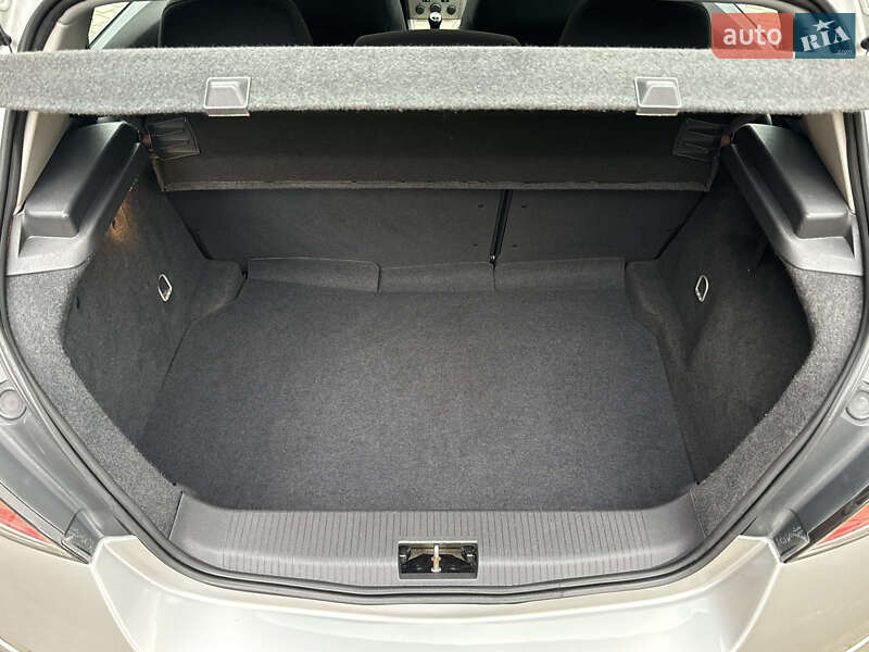 Хэтчбек Opel Astra 2008 в Харькове